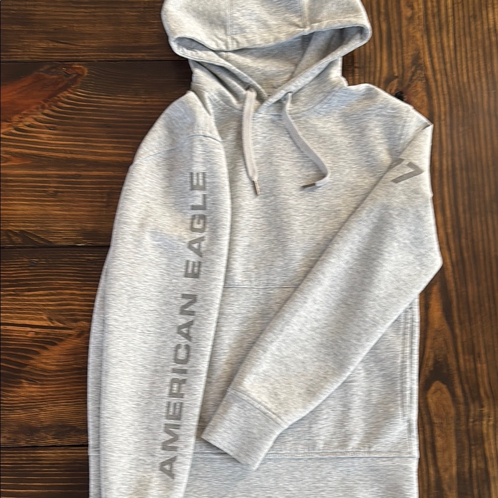 American Eagle Outfitters Gray Pullover Hoodie Sweatshirt